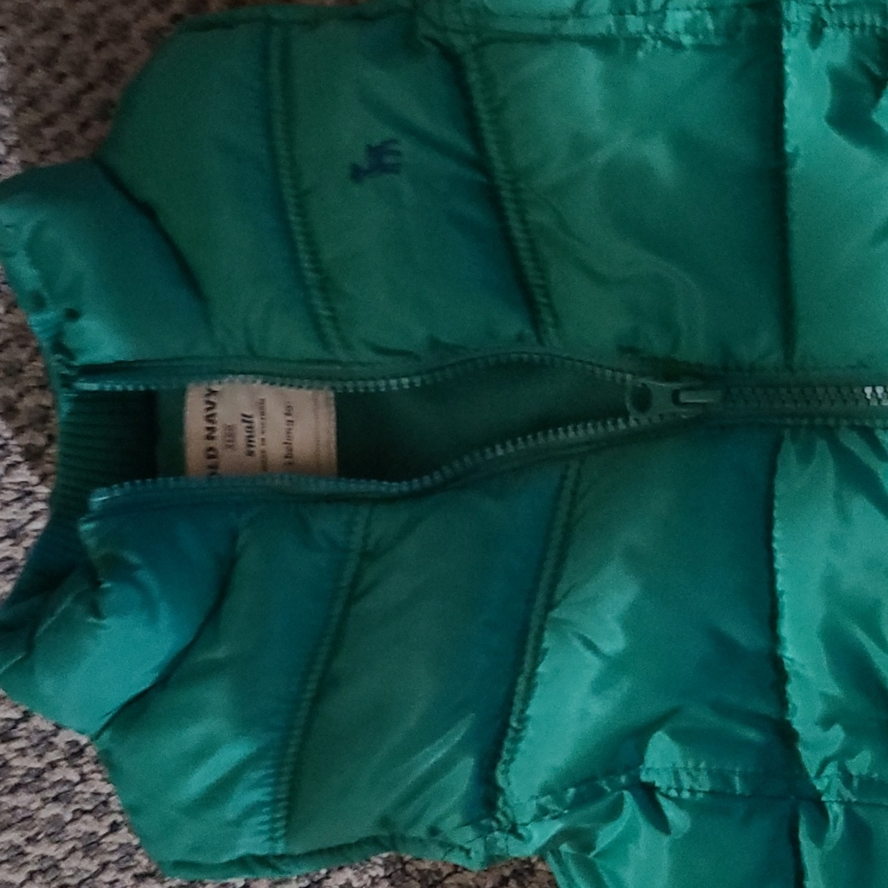 Old Navy size small winter vest